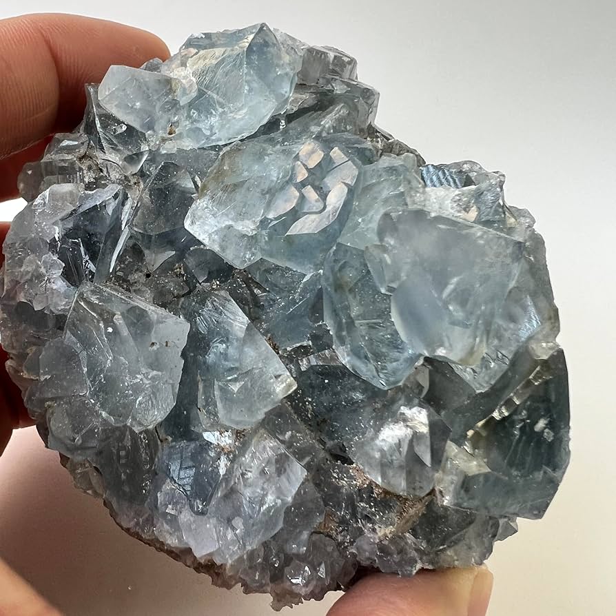 パワーストーン 天然石 原石 マダガスカル産 天青石 セレスタイト 楽天市場】セレスタイト タンブル マダガスカル産 天青石 天然石